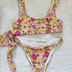 FRANKIES BIKINIS